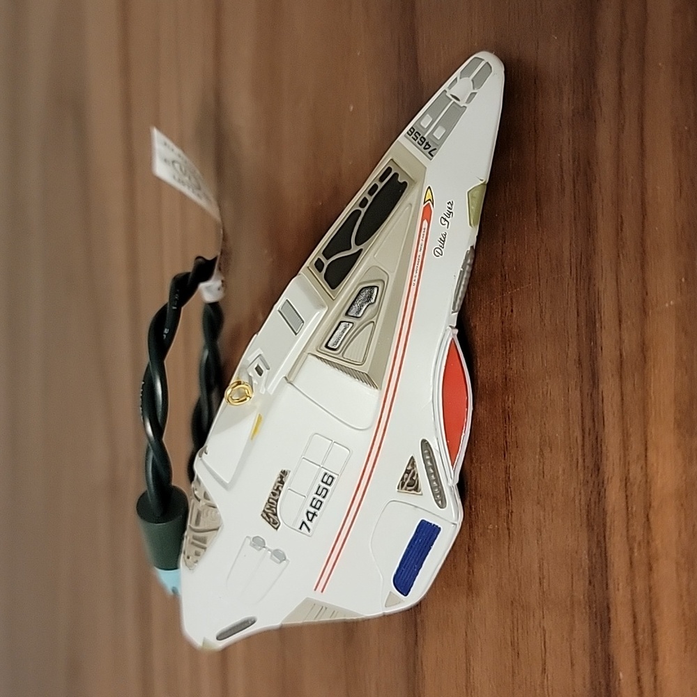 Hallmark Keepsake Ornament Star Trek Voyager Delta Flyer Magic Light &Voice 2002 - Picture 3 of 13